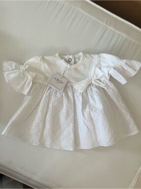 leBebé Enfant White Eyelet Baby Dress with Bow Detail